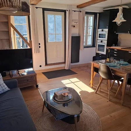 Le Sauterellier Avec Garage, Classe 4 Etoiles