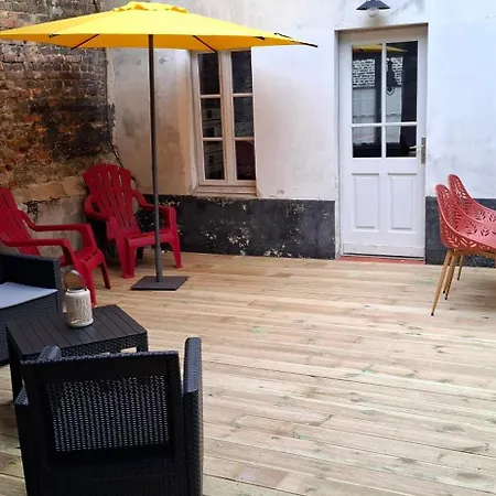 Le Sauterellier Avec Garage, Classe 4 Etoiles *